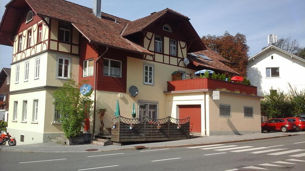 Апартаменты Privatzimmer Im Gasthaus Engel Дорнбирн Экстерьер фото