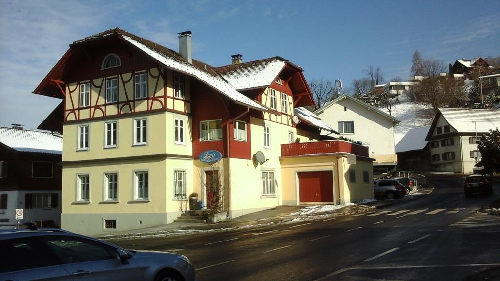 Апартаменты Privatzimmer Im Gasthaus Engel Дорнбирн Экстерьер фото